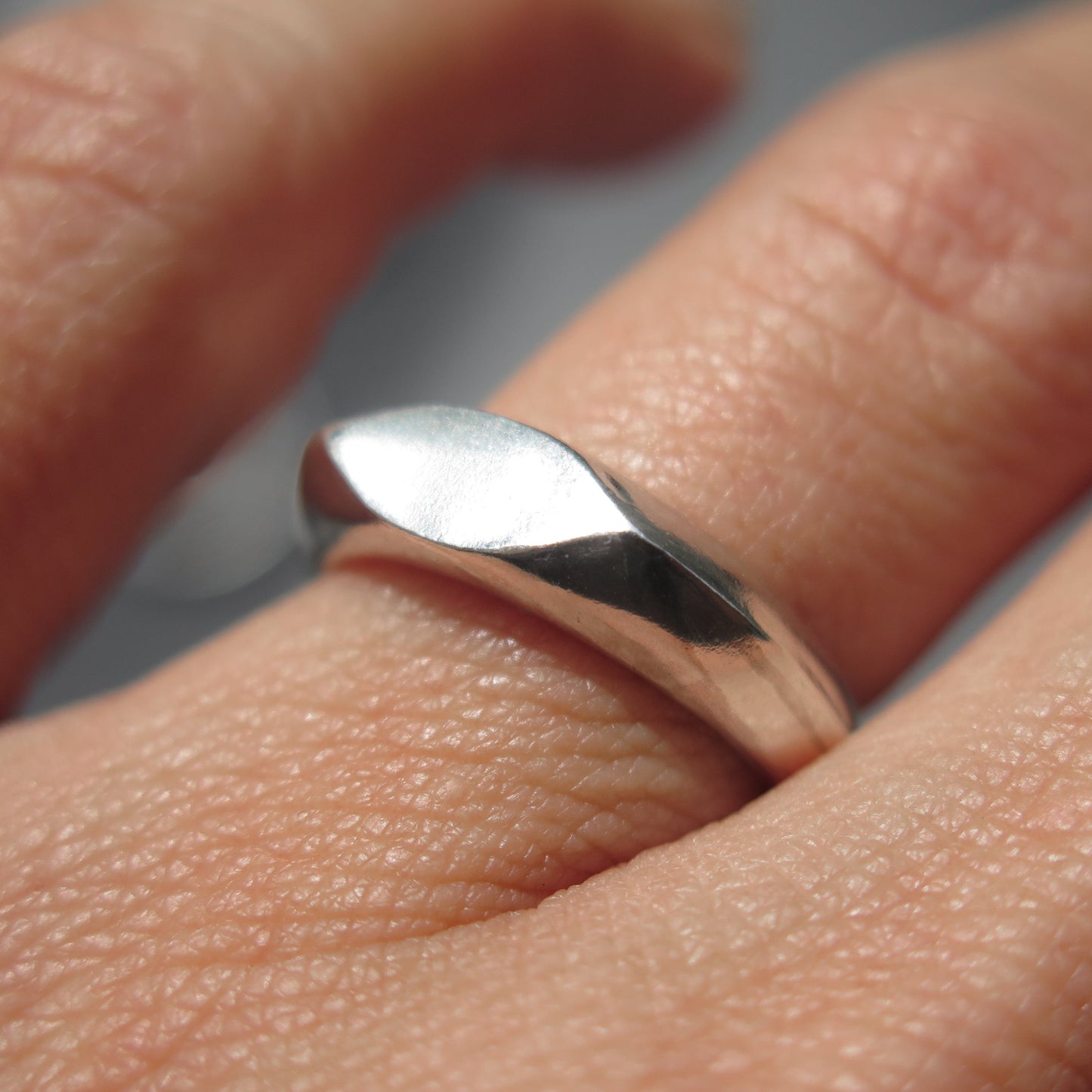 Anillo Oval